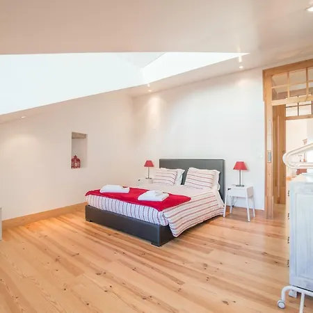 Apartment Superb Flat Cathedral & River View