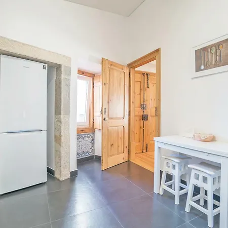 Superb Flat Cathedral & River View *